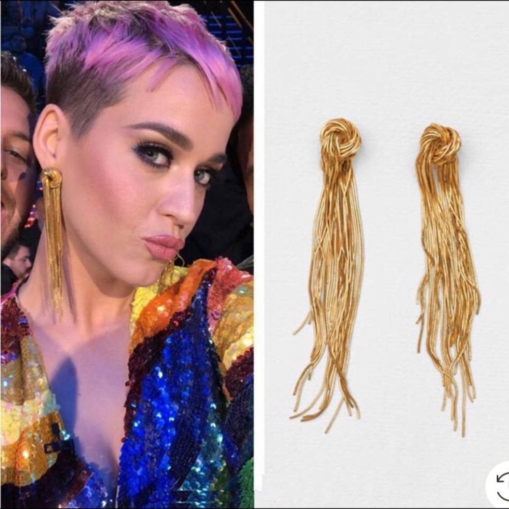 Gorgeous Gold Tassel Earrings